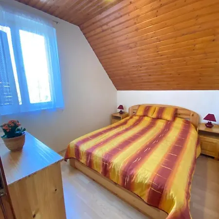 Ildiko Lak بيت للعطل *