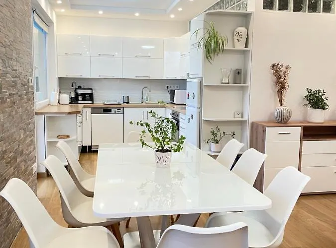 Ildiko Lak Hébergement de vacances Vonyarcvashegy