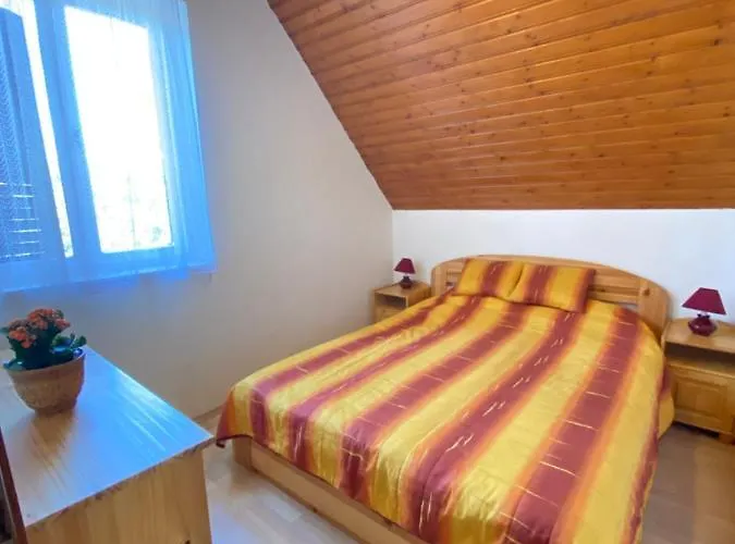 Ildiko Lak Hébergement de vacances *